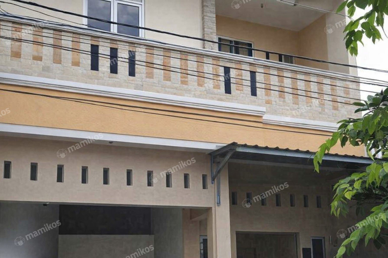 Rumah Sertifikat SHM 4 Kamar Tidur 2 Kamar Mandi Ciracas Jakarta Timur