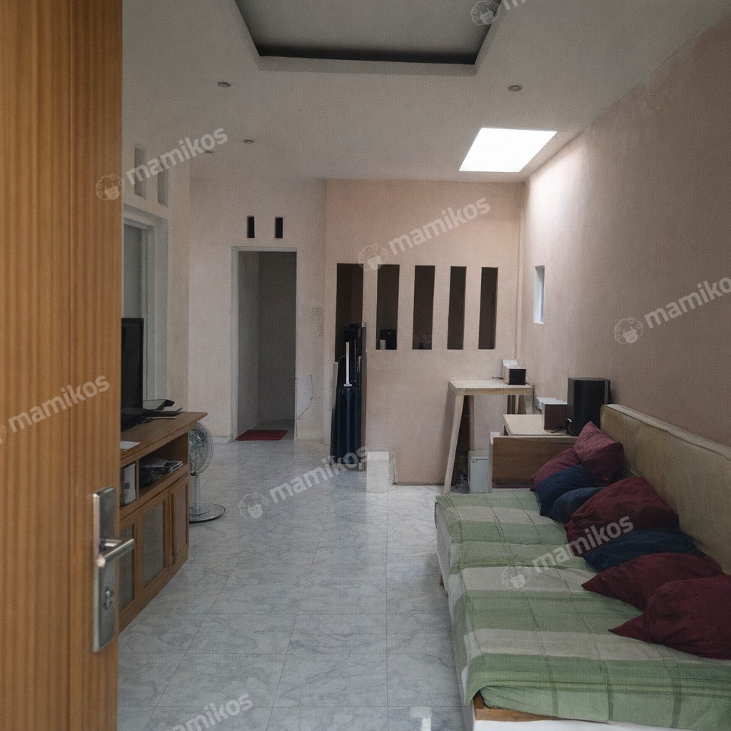 Rumah Sertifikat SHM 4 Kamar Tidur 2 Kamar Mandi Ciracas Jakarta Timur - Photo 4