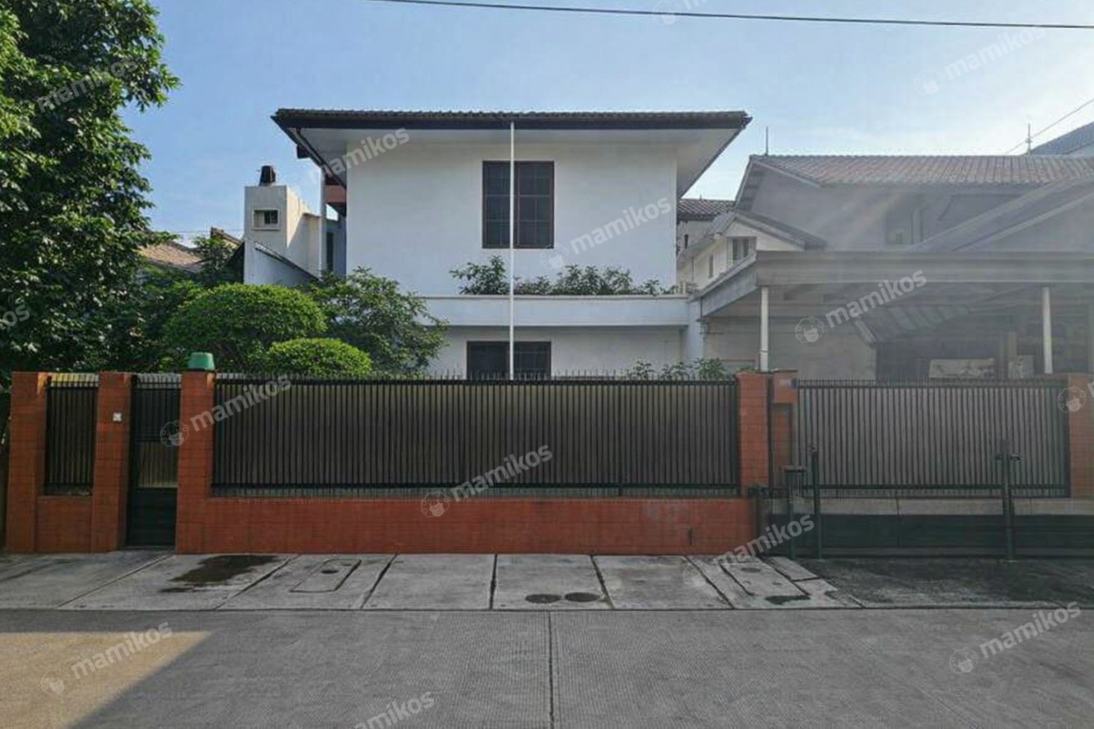 Rumah 6KT 4KM Sunrise Garden Jakarta Barat