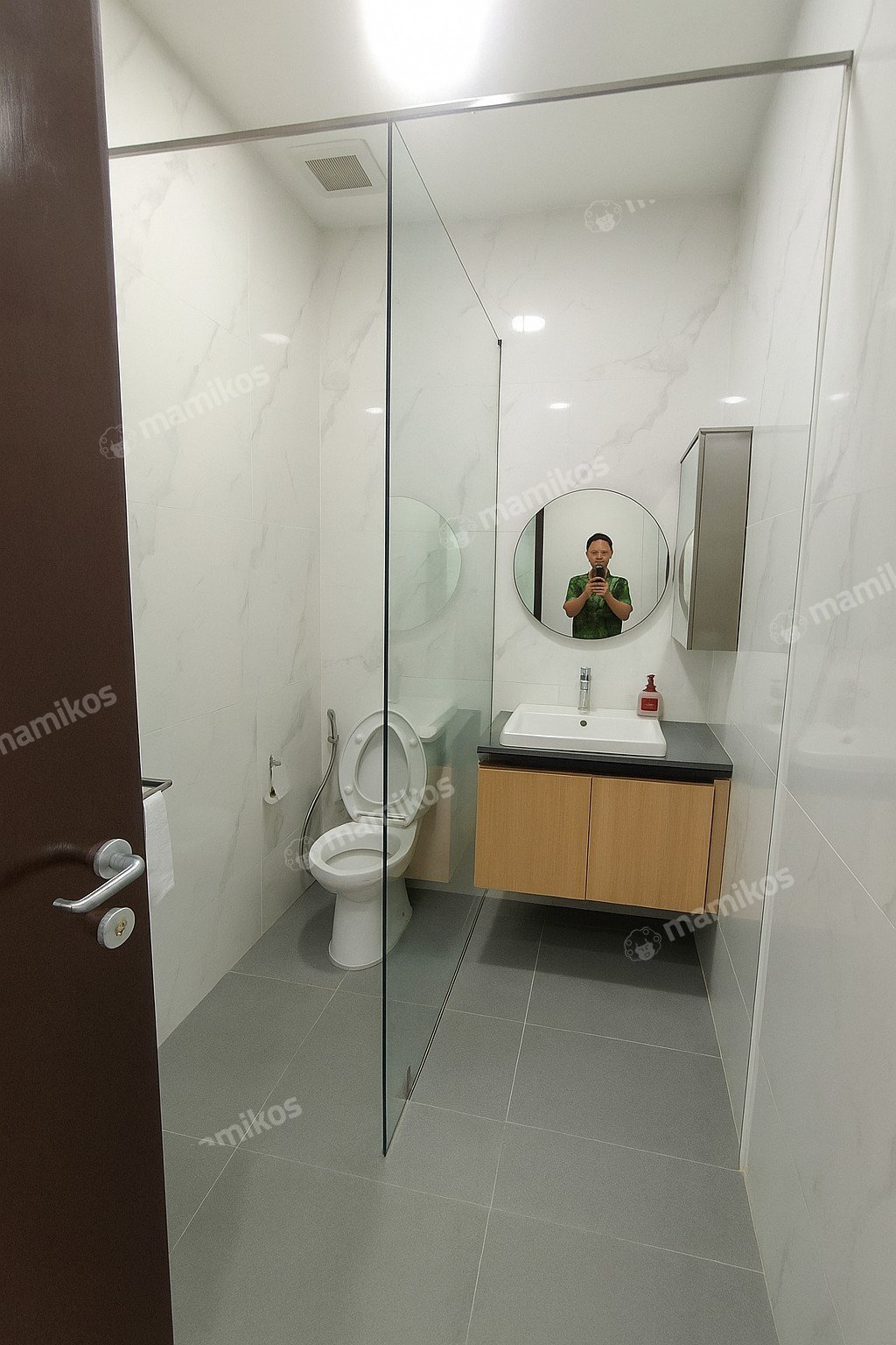Rumah Sertifikat SHM 4 Kamar Tidur 2 Kamar Mandi Green Lake City Jakarta Barat - Photo 2