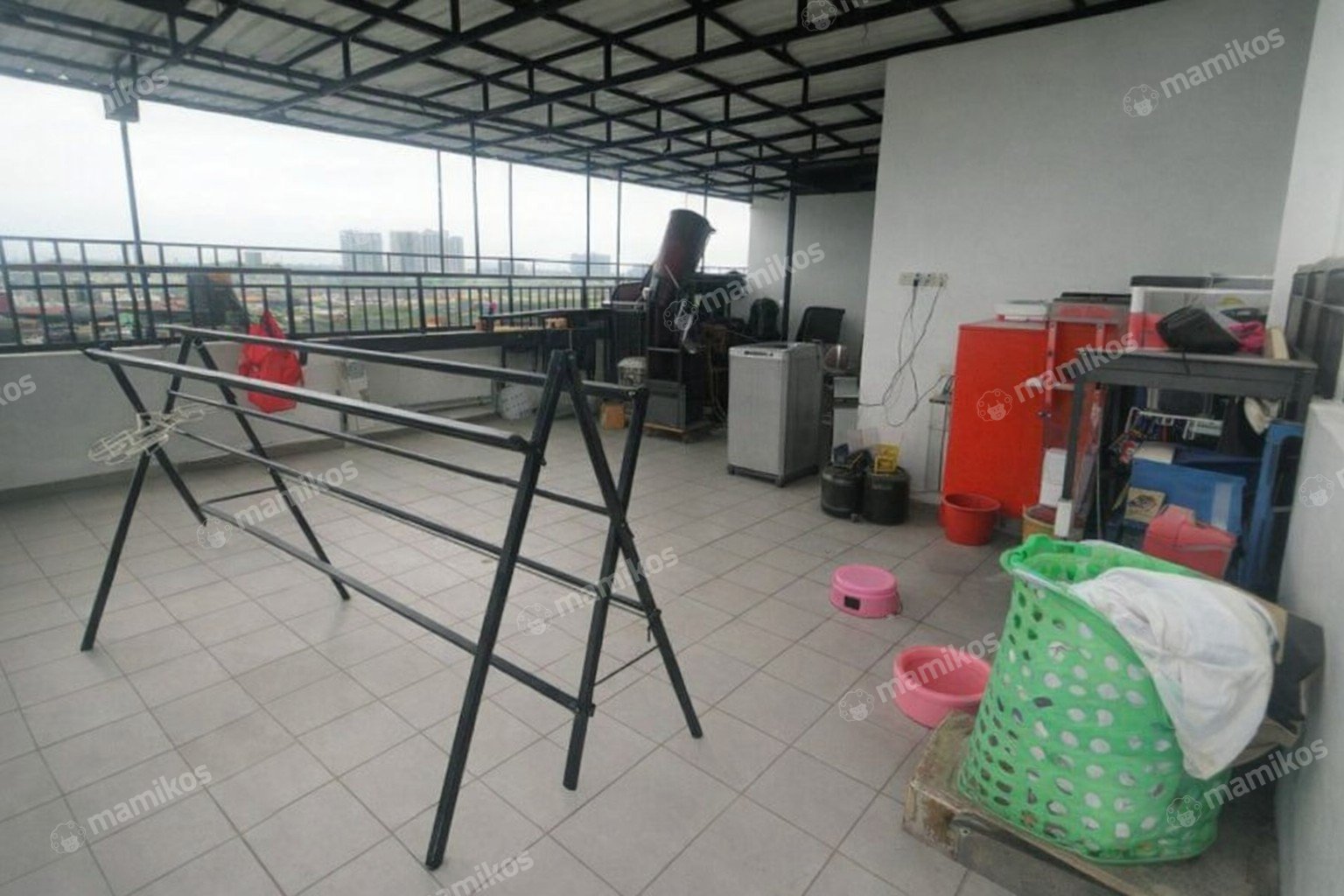 Rumah Sertifikat SHM 4 Kamar Tidur 2 Kamar Mandi Green Lake City Jakarta Barat - Photo 4