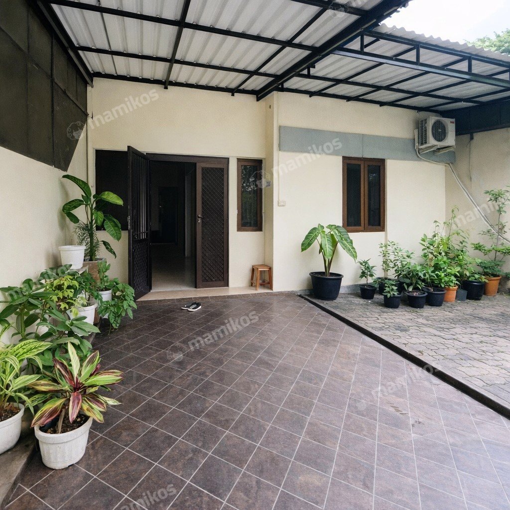Rumah Sertifikat SHM 3 Kamar Tidur 3 Kamar Mandi Joglo Jakarta Barat - Photo 2