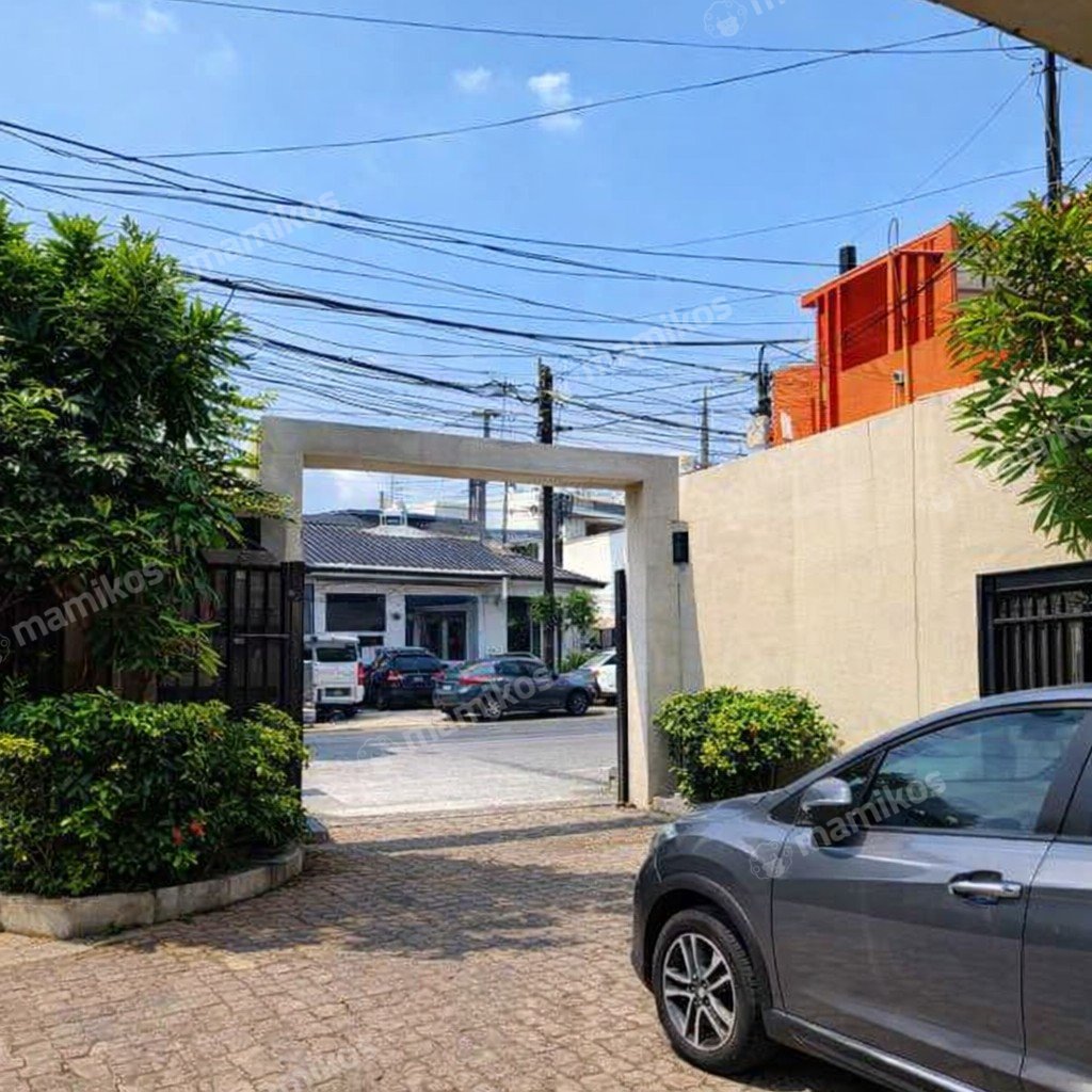 Rumah Sertifikat SHM 6 Kamar Tidur 4 Kamar Mandi Wijaya Jakarta Selatan - Photo 2