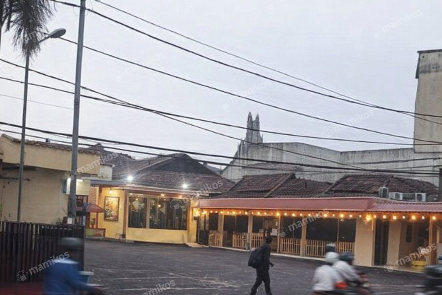Rumah Sertifikat SHM 1 Kamar Tidur 5 Kamar Mandi Duren Tiga Jakarta Selatan