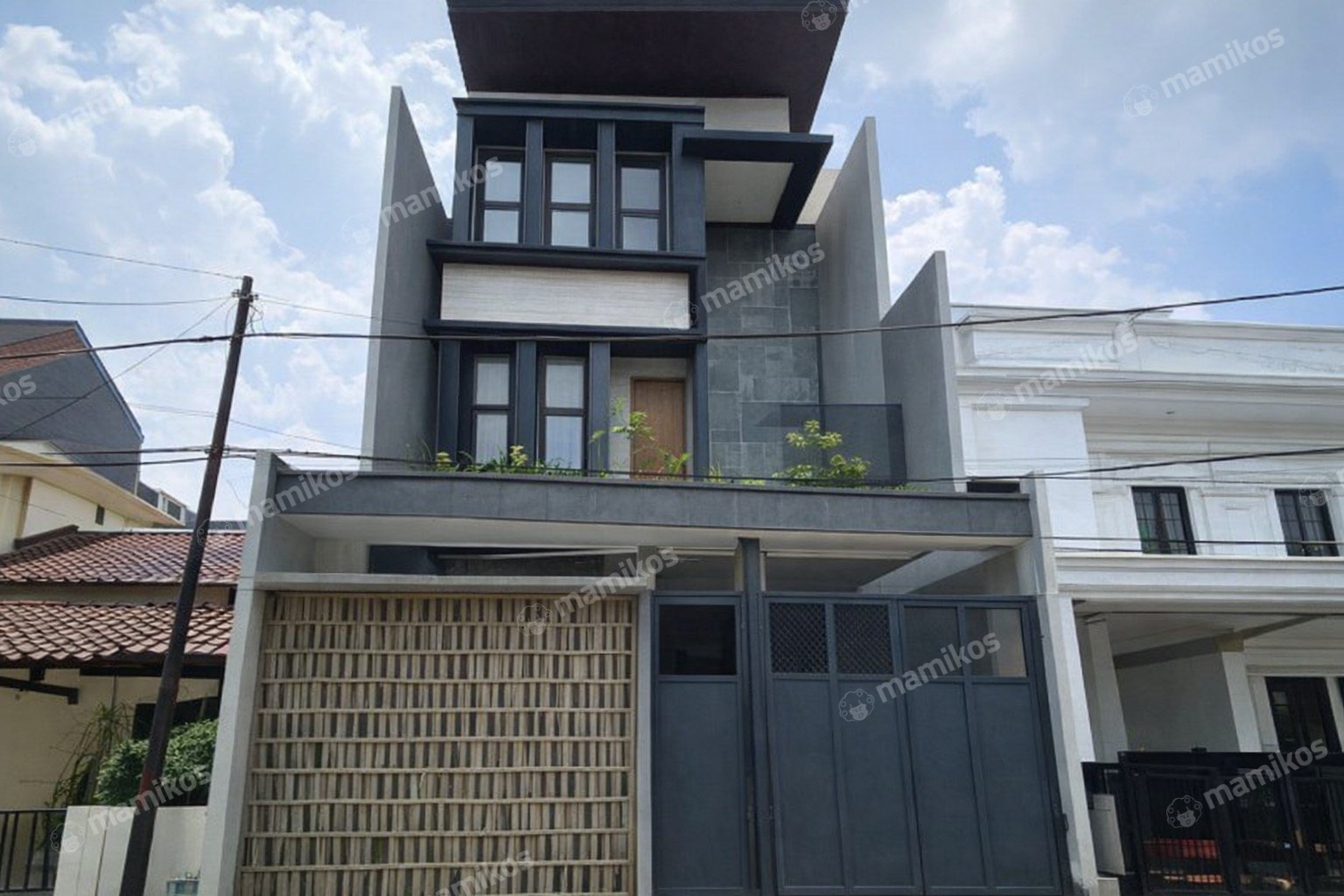 Rumah Baru Sertifikat SHM 4 Kamar Tidur Pondok Indah Jakarta Selatan