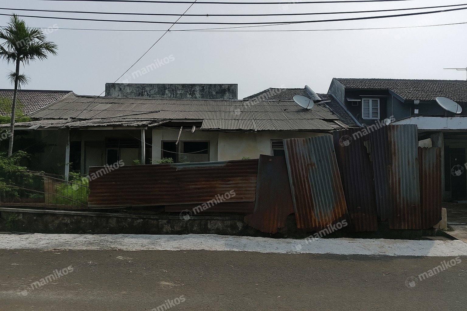 Rumah Sertifikat HGB 6 Kamar Tidur 6 Kamar Mandi S Parman Jakarta Barat - Photo 2