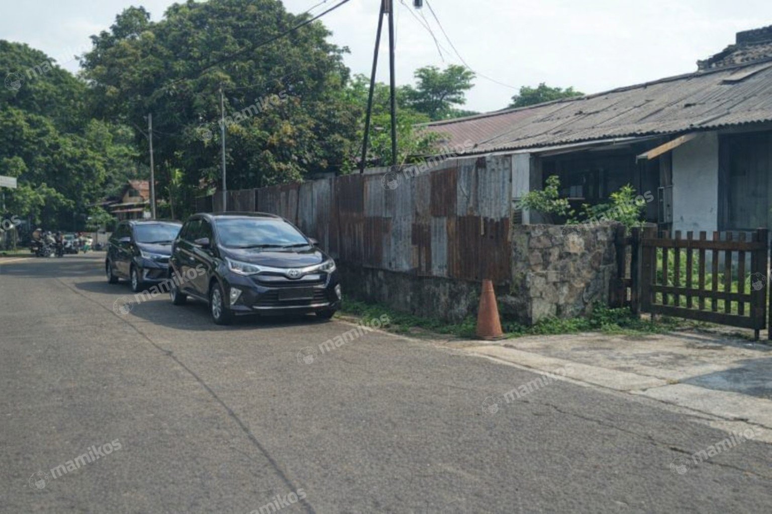 Rumah Sertifikat HGB 6 Kamar Tidur 6 Kamar Mandi S Parman Jakarta Barat - Photo 3
