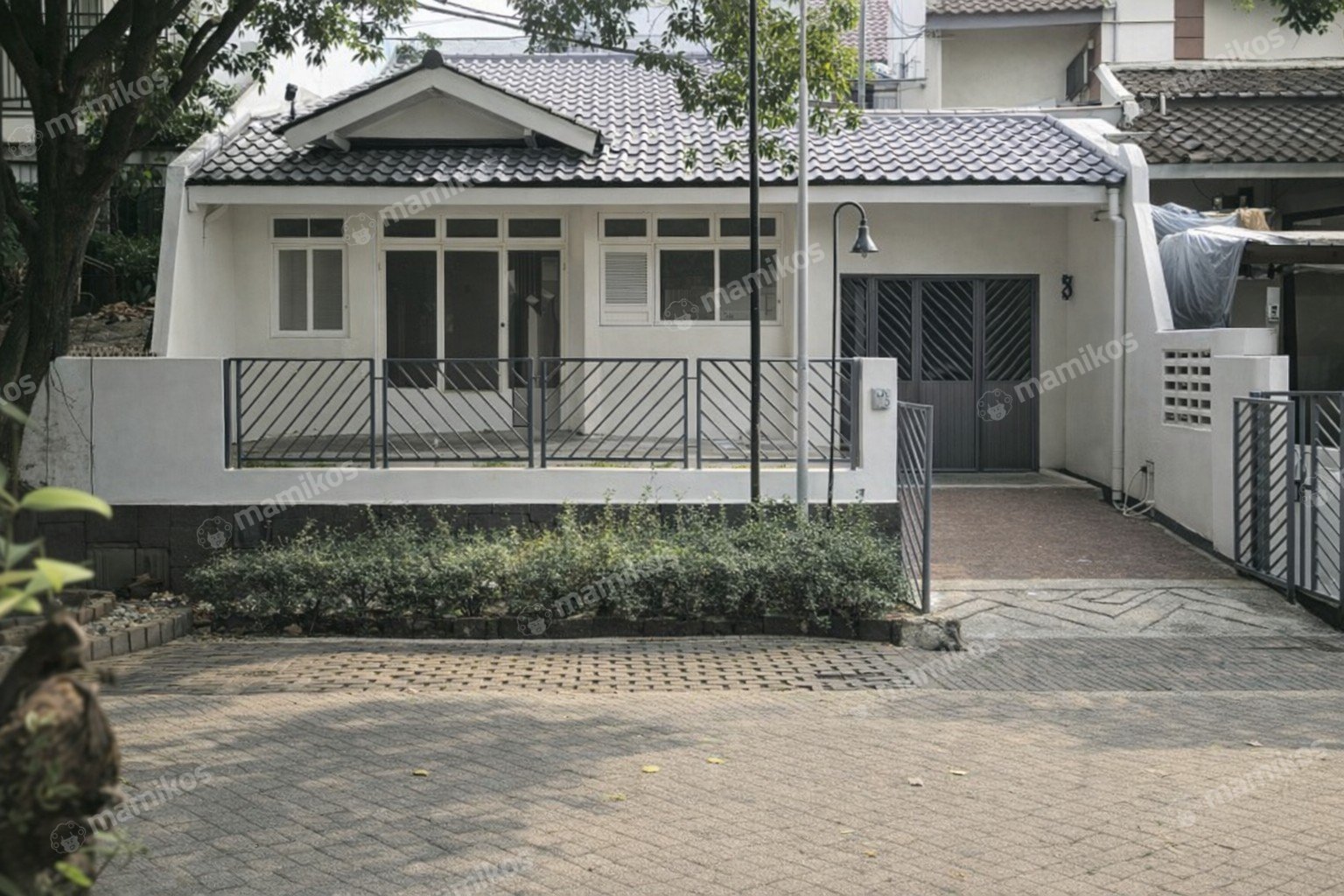 Rumah Sertifikat SHM 3 Kamar Tidur 2 Kamar Mandi Pondok Indah Jakarta Selatan