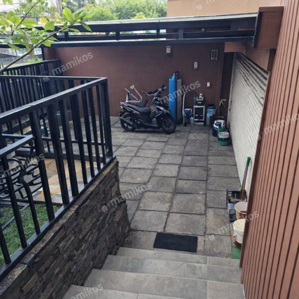 Rumah Sertifikat SHM 6 Kamar Tidur 4 Kamar Mandi Citra Garden Jakarta Barat - Photo 4