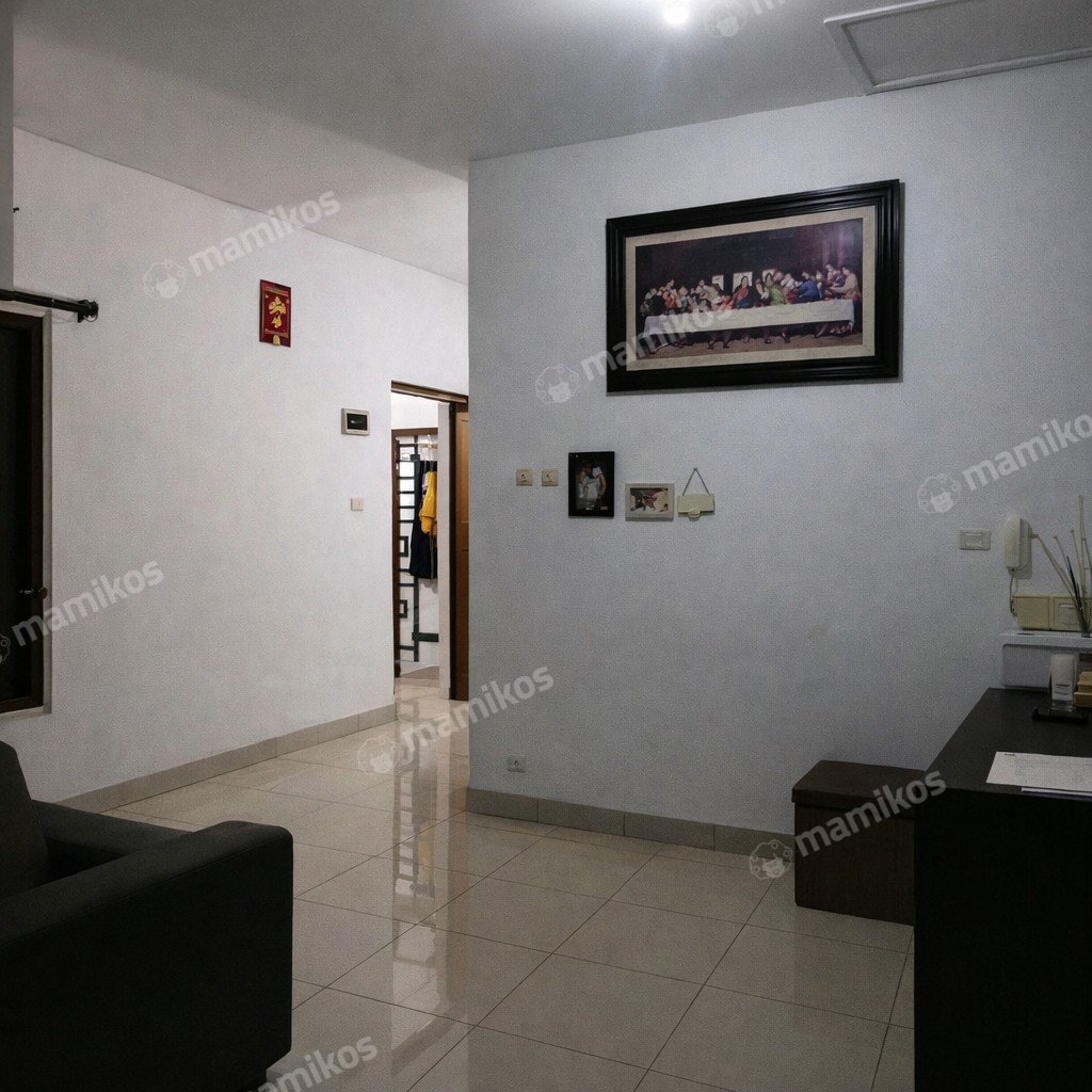 Rumah Sertifikat SHM 7 Kamar Tidur 5 Kamar Mandi Tomang Jakarta Barat - Photo 4