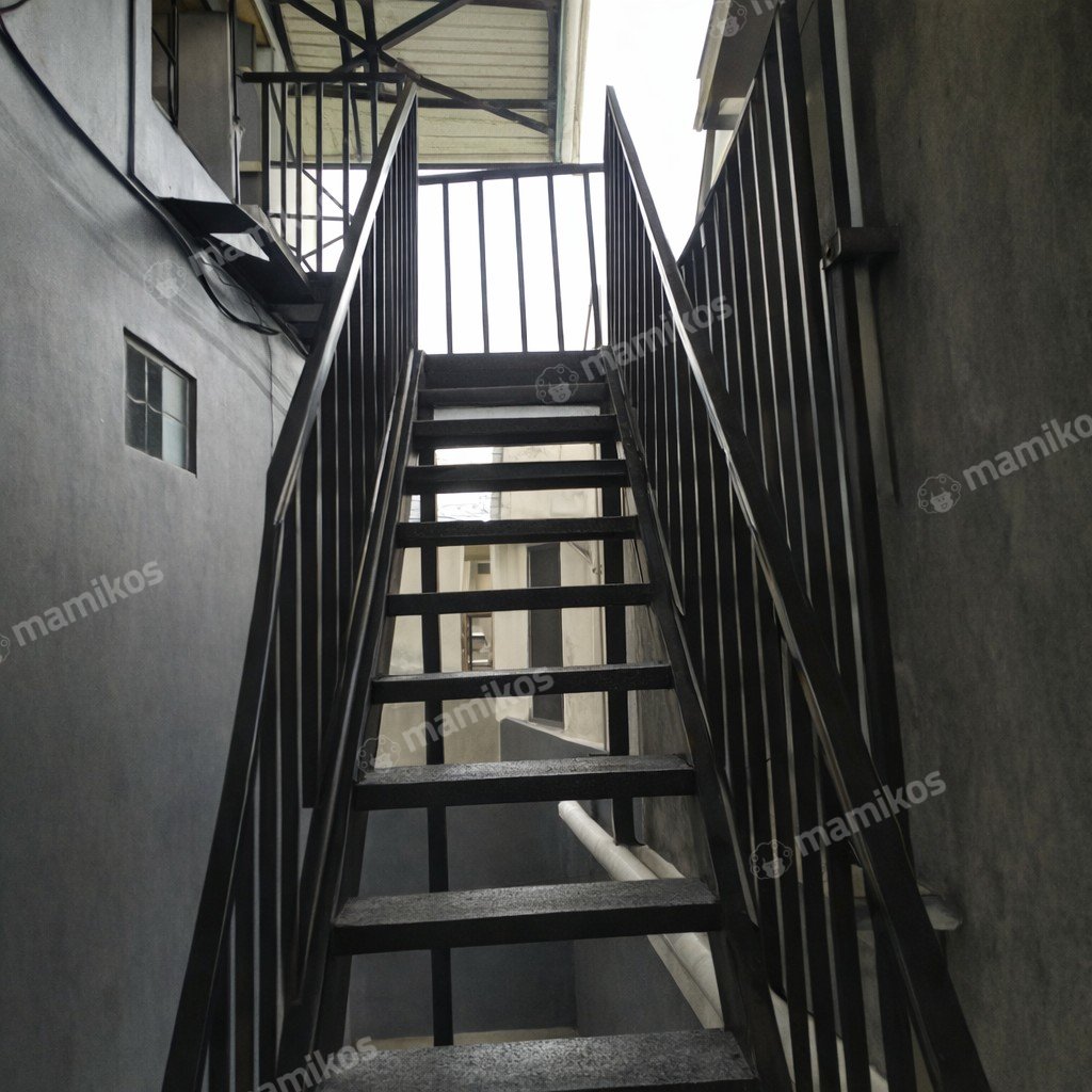 Rumah Sertifikat SHM 4 Kamar Tidur 3 Kamar Mandi Daan Mogot Jakarta Barat - Photo 2