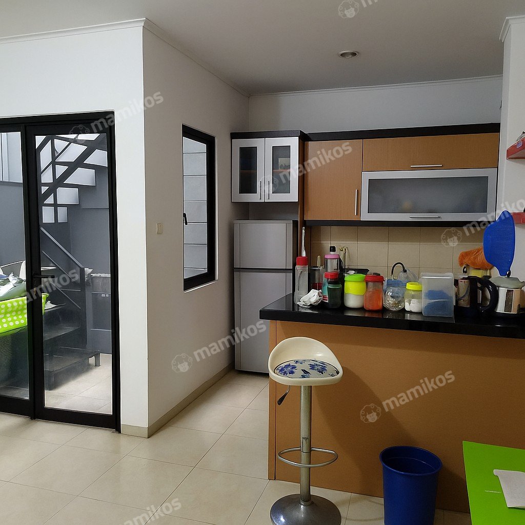 Rumah Sertifikat SHM 4 Kamar Tidur 3 Kamar Mandi Daan Mogot Jakarta Barat - Photo 5