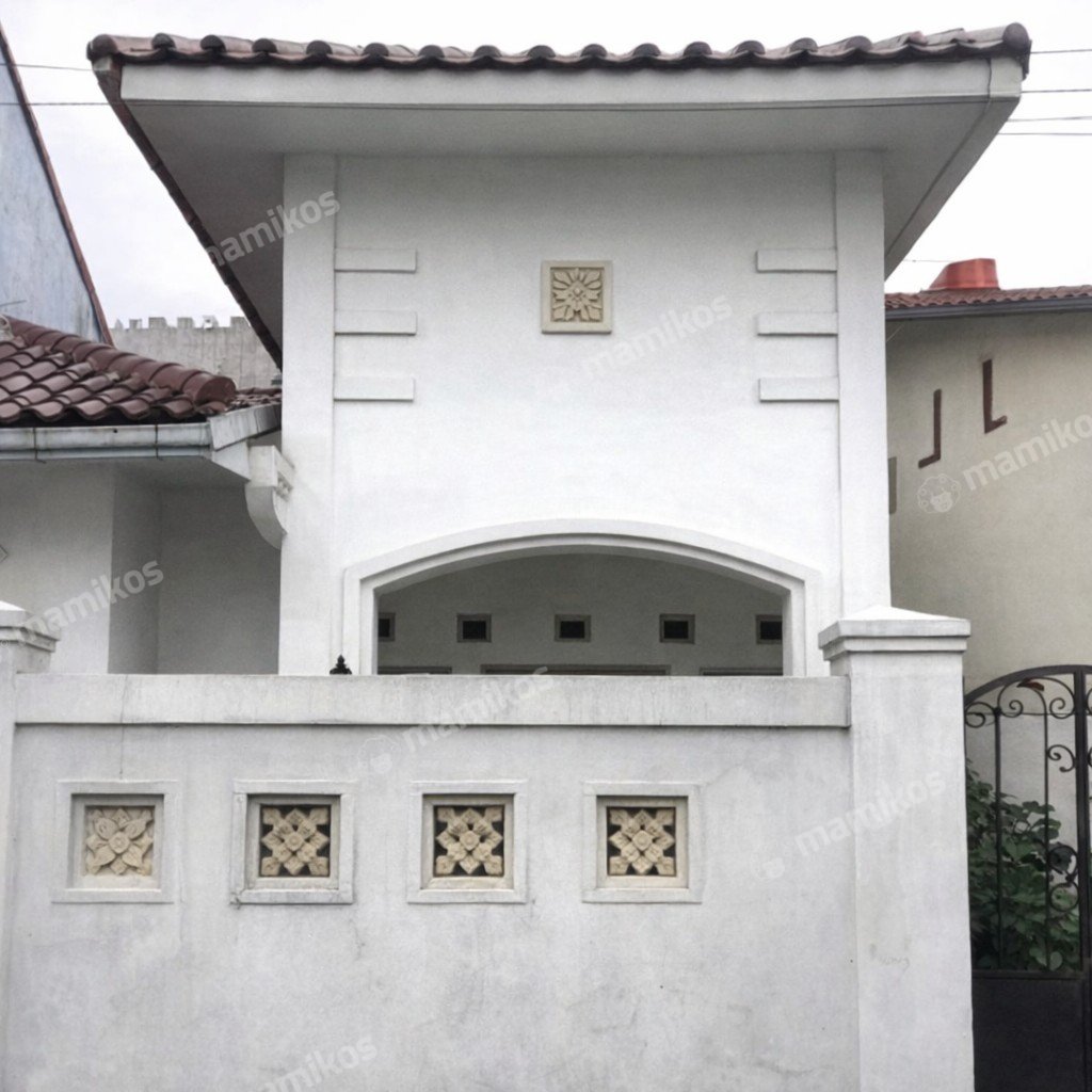 Rumah Sertifikat Girik 3 Kamar Tidur 2 Kamar Mandi Pulo Gadung Jakarta Timur - Photo 2