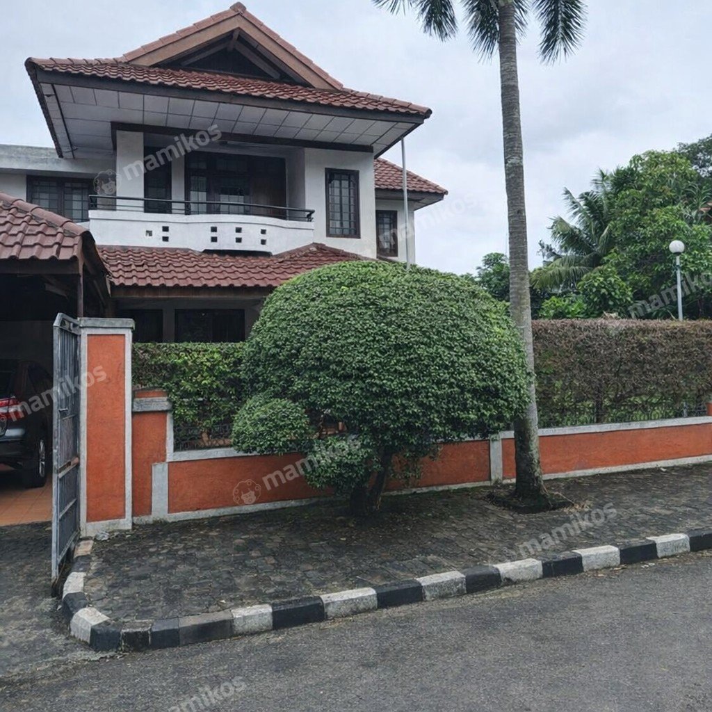 Rumah Sertifikat SHM 5 Kamar Tidur 4 Kamar Mandi Joglo Jakarta Barat - Photo 2