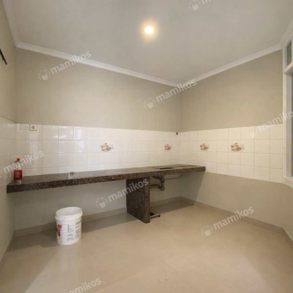 Rumah 5 Kamar Tidur 5 Kamar Mandi 2 Lantai Lebak Bulus Jakarta Selatan - Photo 5