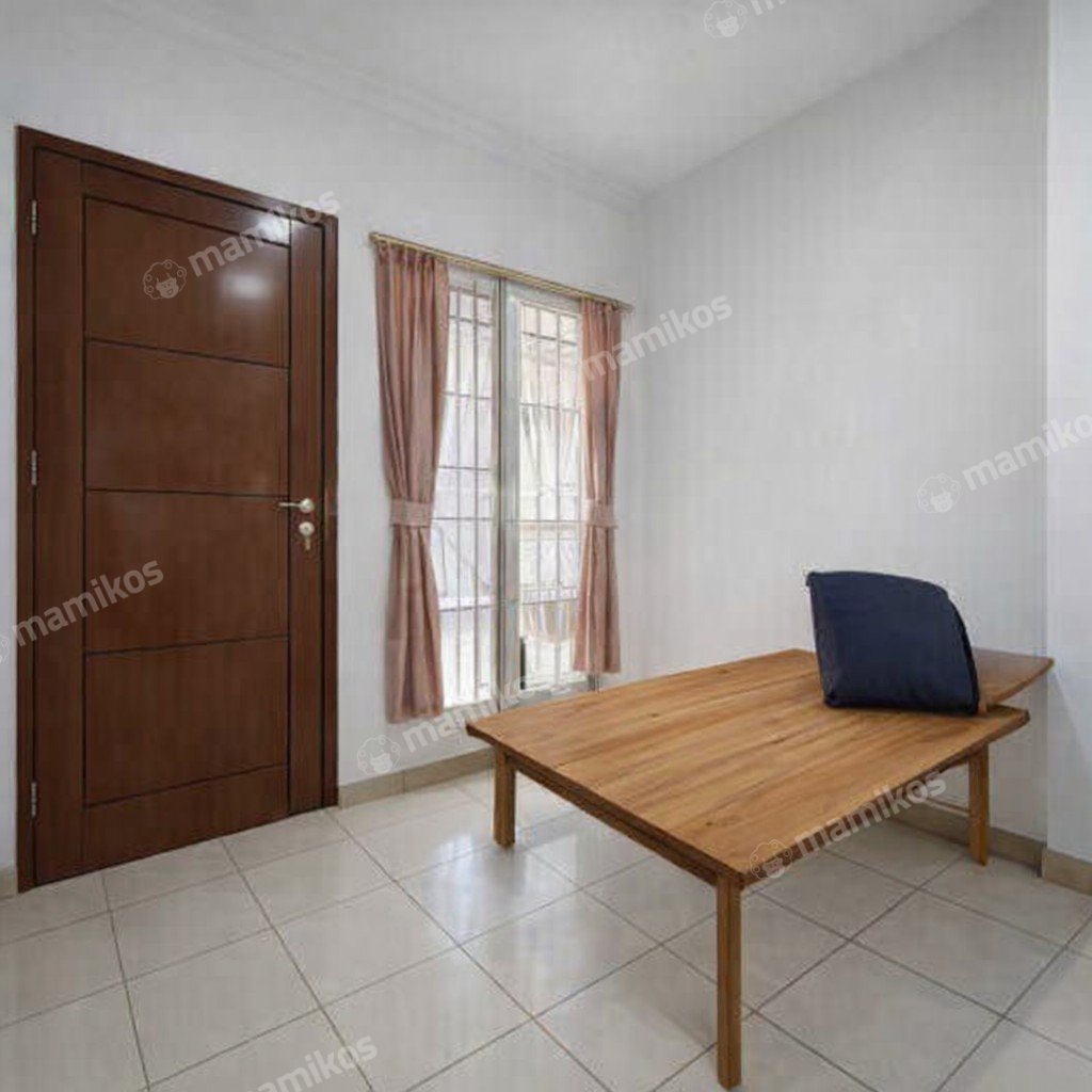 Rumah Sertifikat SHM 4 Kamar Tidur 2 Kamar Mandi Permata Buana Jakarta Barat - Photo 5