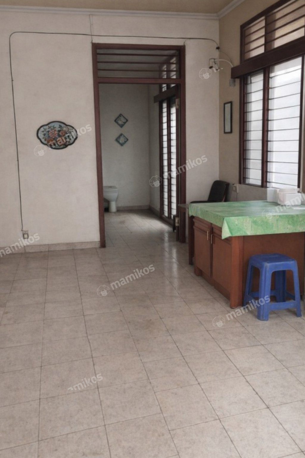 Rumah Sertifikat SHM 8 Kamar Tidur 2 Kamar Mandi Setiabudi Jakarta Selatan - Photo 4