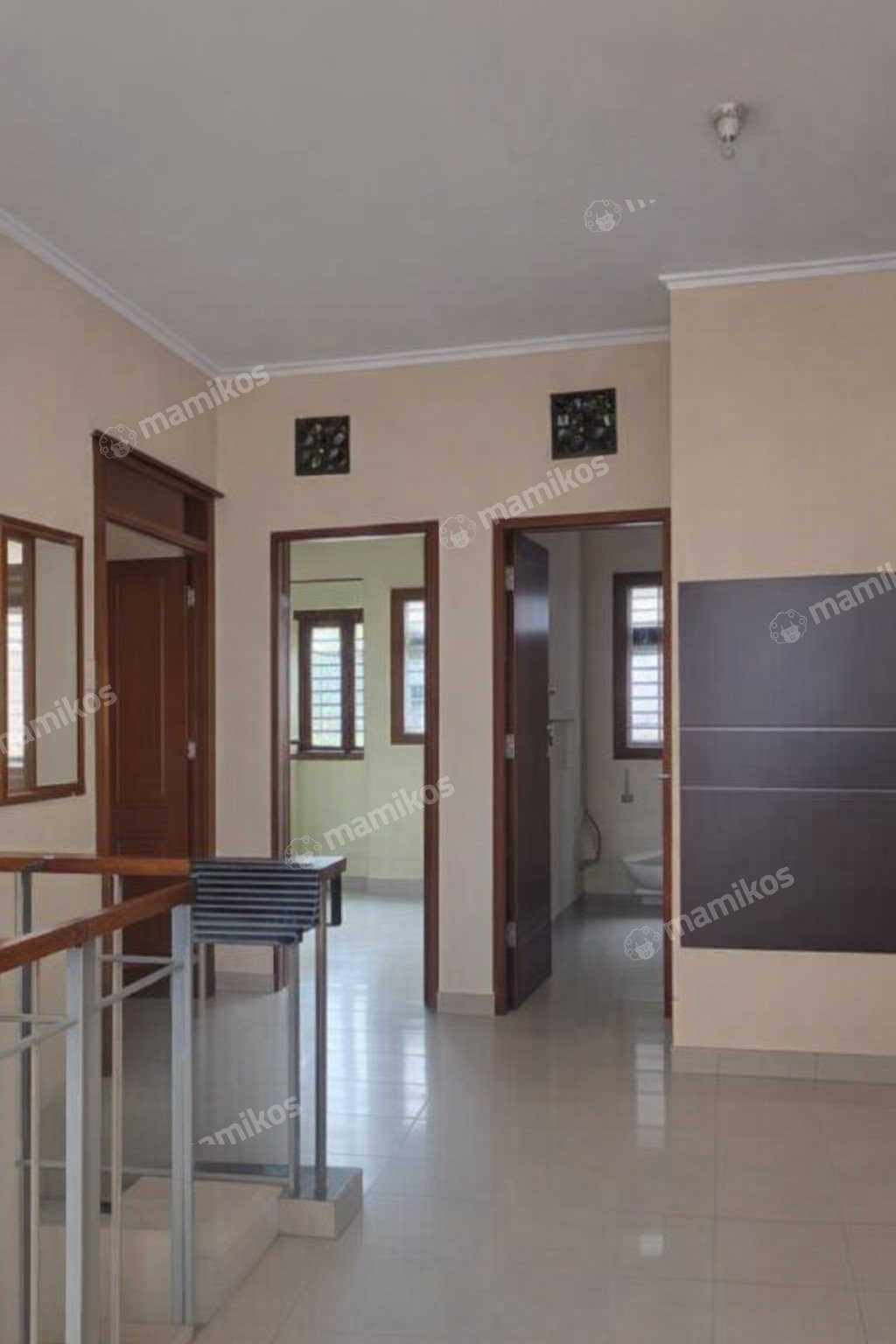 Rumah Sertifikat SHM 4 Kamar Tidur 3 Kamar Mandi Tomang Jakarta Barat - Photo 5