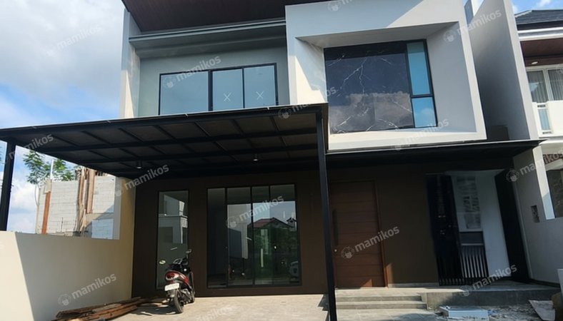 Rumah 4KT 3KM Citraland Surabaya