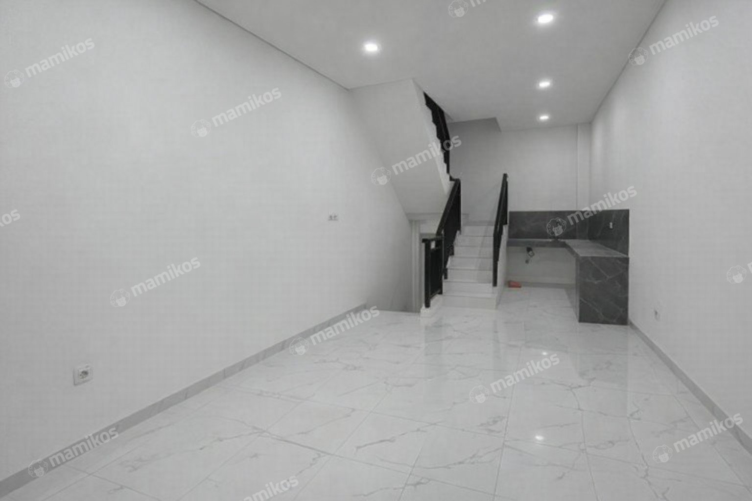 Rumah Sertifikat SHM 2 Kamar Tidur 2 Kamar Mandi Jelambar Jakarta Barat