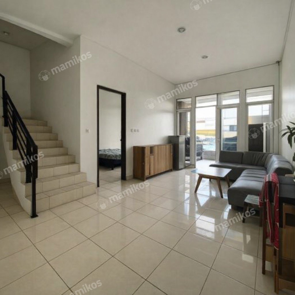 Rumah Sertifikat SHM 5 Kamar Tidur 3 Kamar Mandi Taman Ratu Jakarta Barat - Photo 2