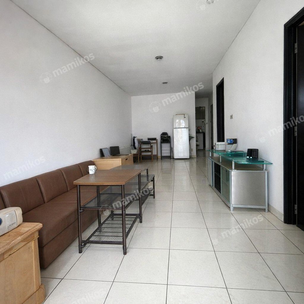 Rumah Sertifikat SHM 5 Kamar Tidur 3 Kamar Mandi Taman Ratu Jakarta Barat - Photo 5