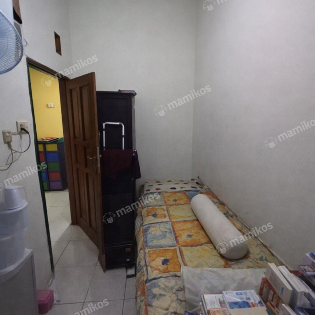 Rumah Sertifikat SHM 3 Kamar Tidur 2 Kamar Mandi Jagakarsa Jakarta Selatan - Photo 5