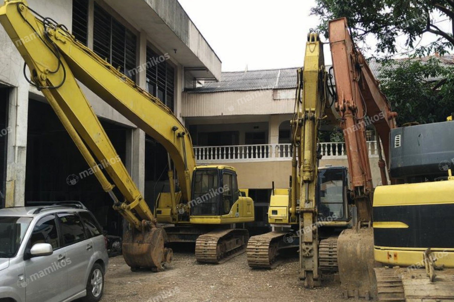 Rumah Sertifikat SHM 2 Lantai Daan Mogot Jakarta Barat