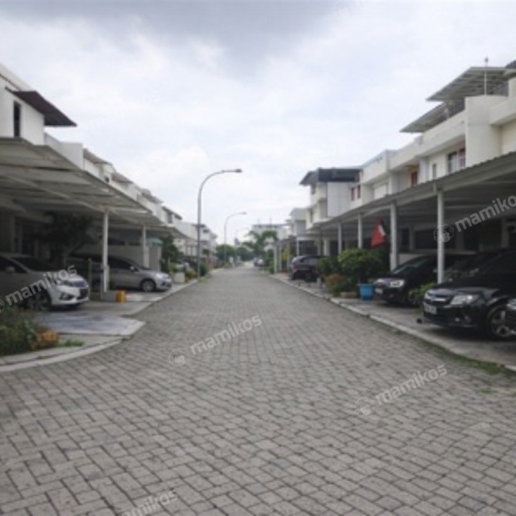 Rumah Sertifikat SHM 4 Kamar Tidur 2 Kamar Mandi Green Lake City Jakarta Barat - Photo 5