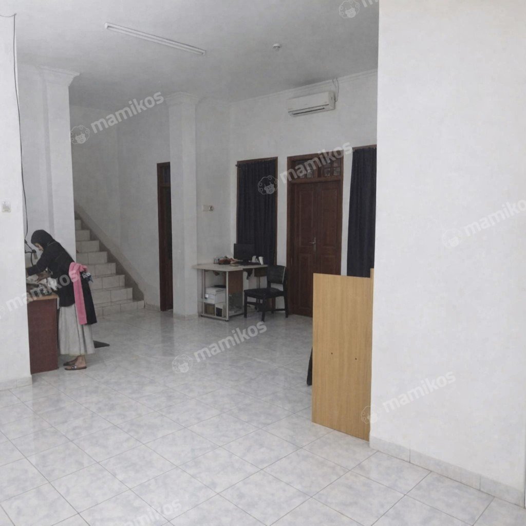 Rumah Sertifikat SHM 4 Kamar Tidur 2 Kamar Mandi Tebet Jakarta Selatan - Photo 4