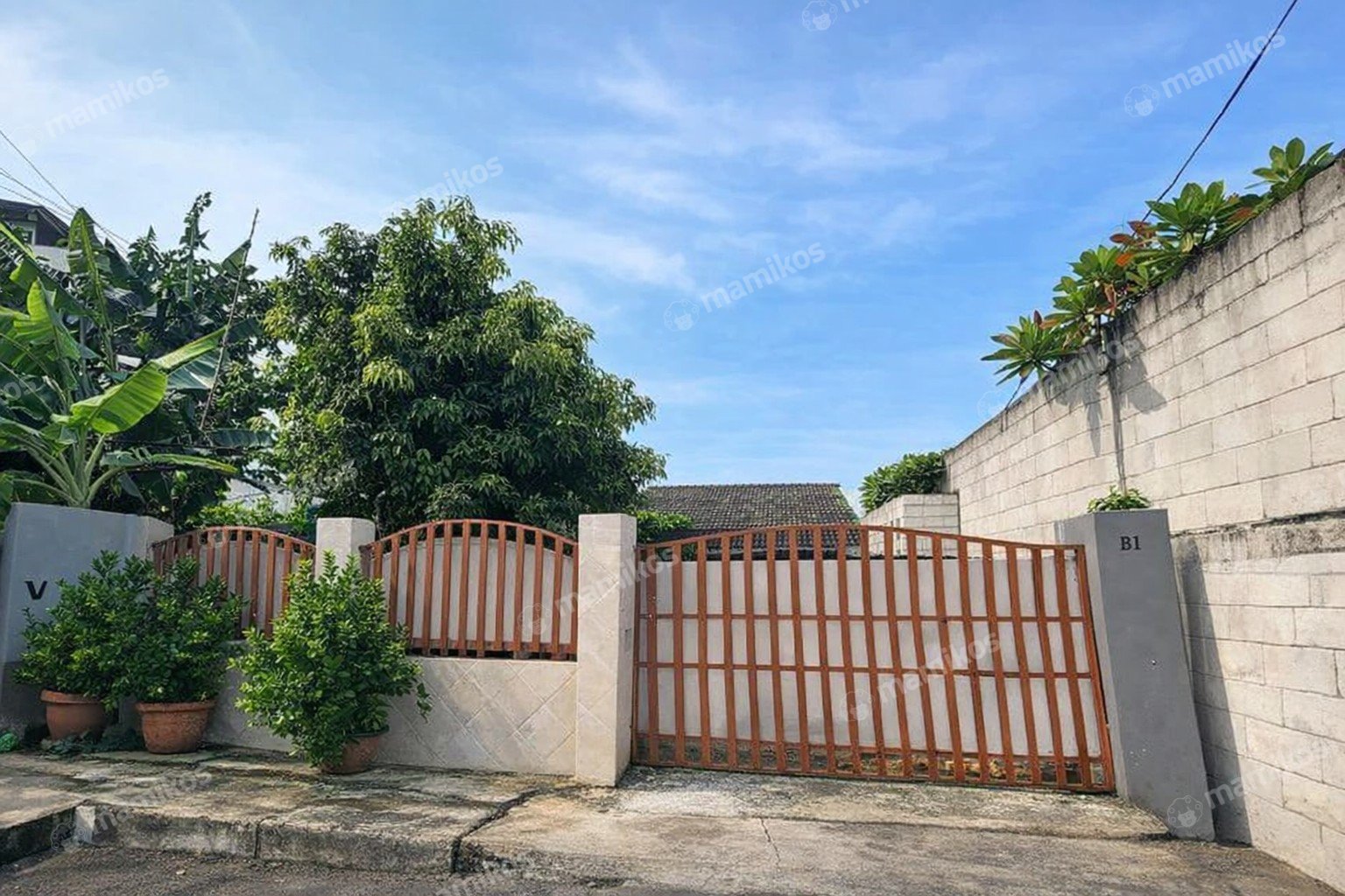Rumah Sertifikat SHM 3 Kamar Tidur 2 Kamar Mandi Srengseng Jakarta Barat
