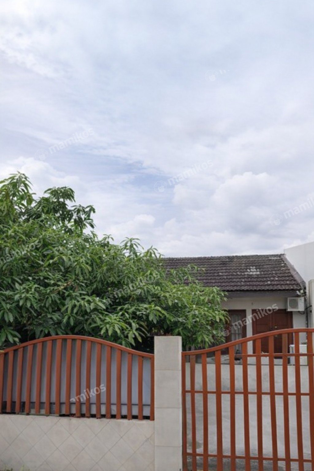 Rumah Sertifikat SHM 3 Kamar Tidur 2 Kamar Mandi Srengseng Jakarta Barat - Photo 2