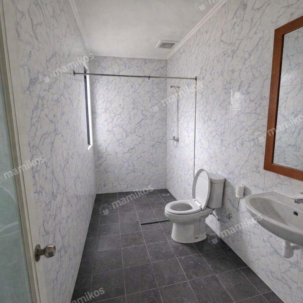 Rumah Sertifikat SHM 4 Kamar Tidur 3 Kamar Mandi Sunrise Garden Jakarta Barat - Photo 3