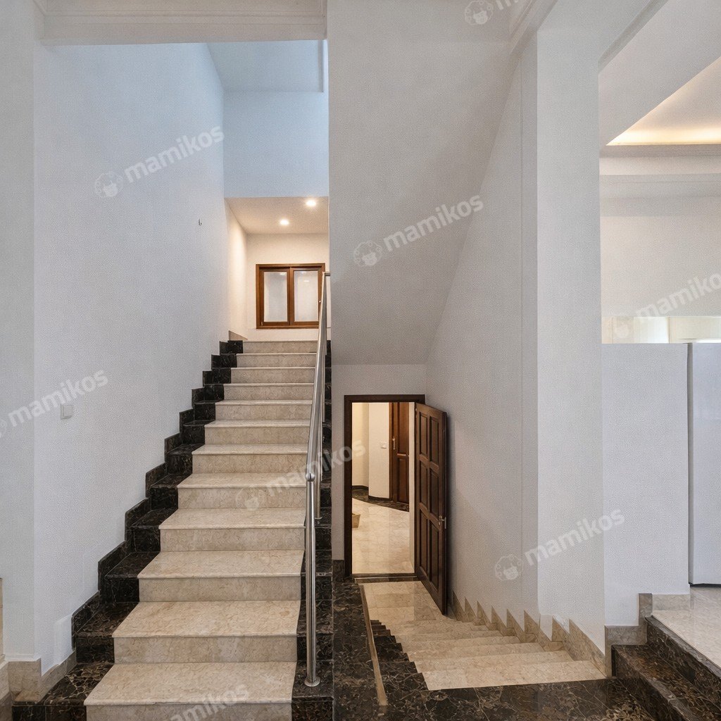 Rumah Sertifikat SHM 4 Kamar Tidur 4 Kamar Mandi Intercon Jakarta Barat - Photo 5