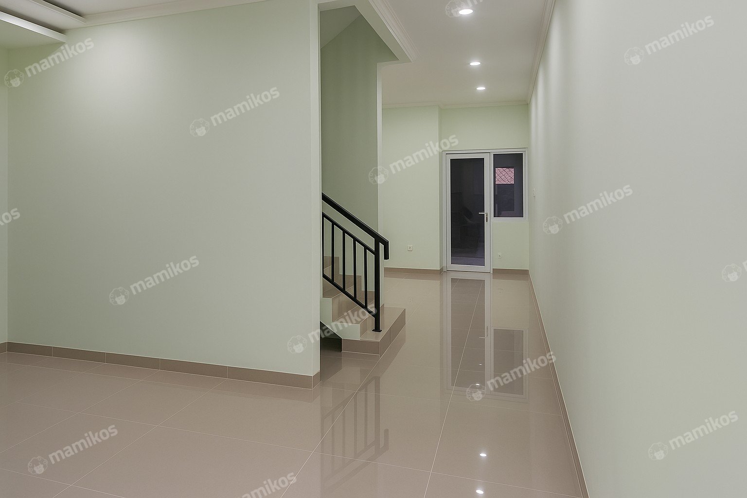 Rumah Sertifikat SHM 5 Kamar Tidur 5 Kamar Mandi Kembangan Jakarta Barat