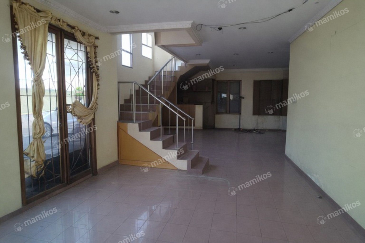 Rumah Sertifikat SHM 4 Kamar Tidur 3 Kamar Mandi Green garden Jakarta Barat