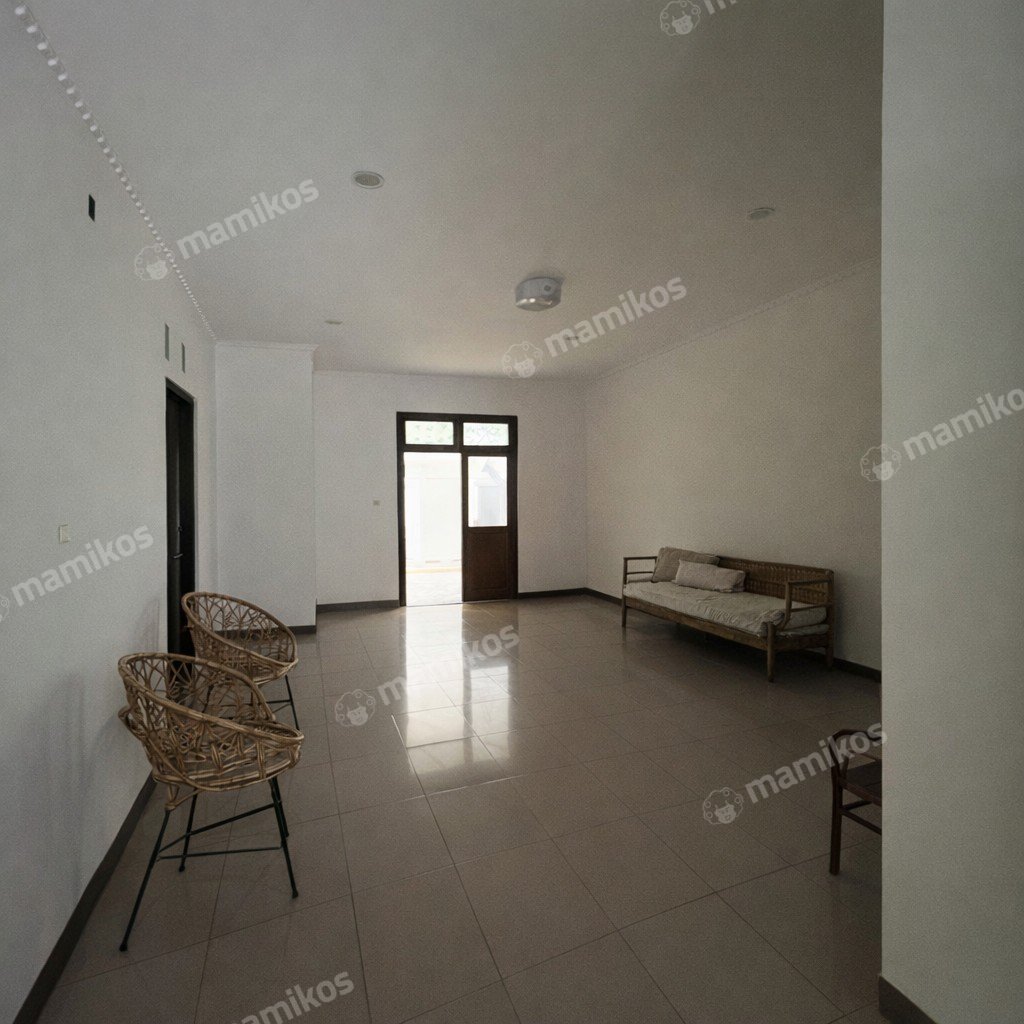 Rumah Sertifikat SHM 6 Kamar Tidur 5 Kamar Mandi Kramat Jati Jakarta Timur - Photo 2