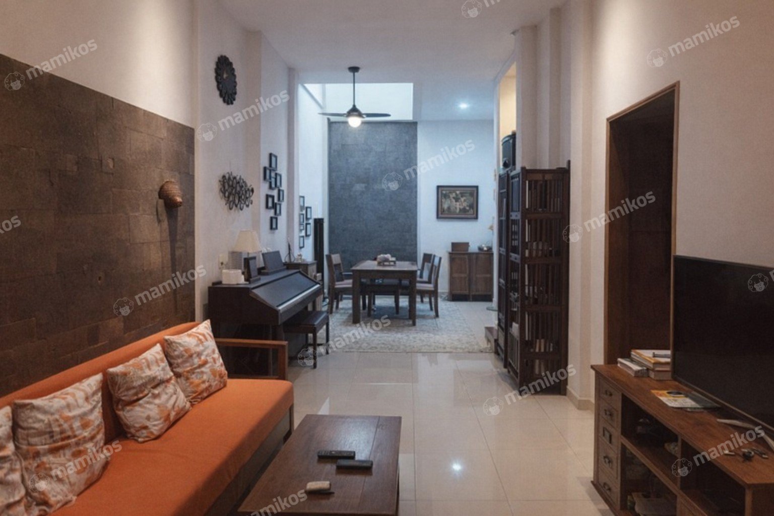 Rumah Sertifikat SHM 4 Kamar Tidur 4 Kamar Mandi Pondok Bambu Jakarta Timur