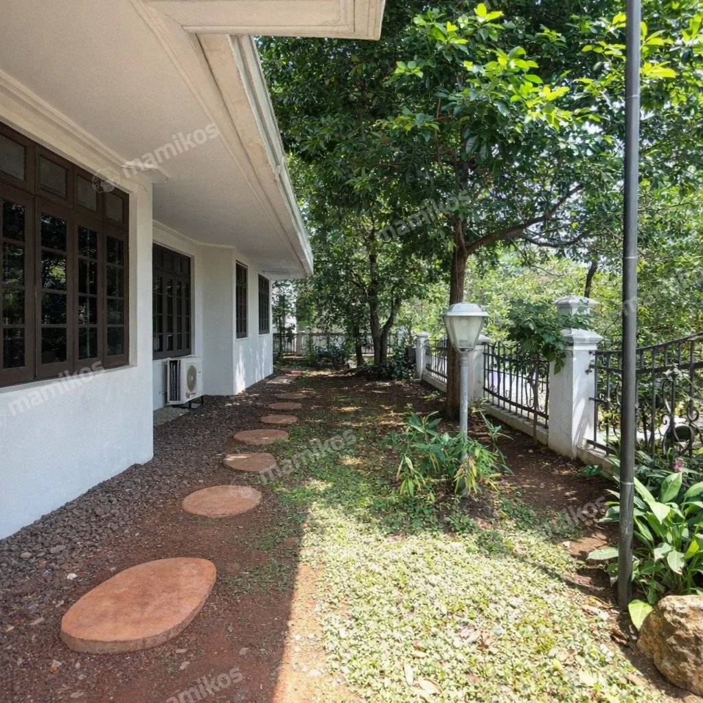 Rumah Sertifikat SHM 5 Kamar Tidur 4 Kamar Mandi Bintaro Jakarta Selatan - Photo 2