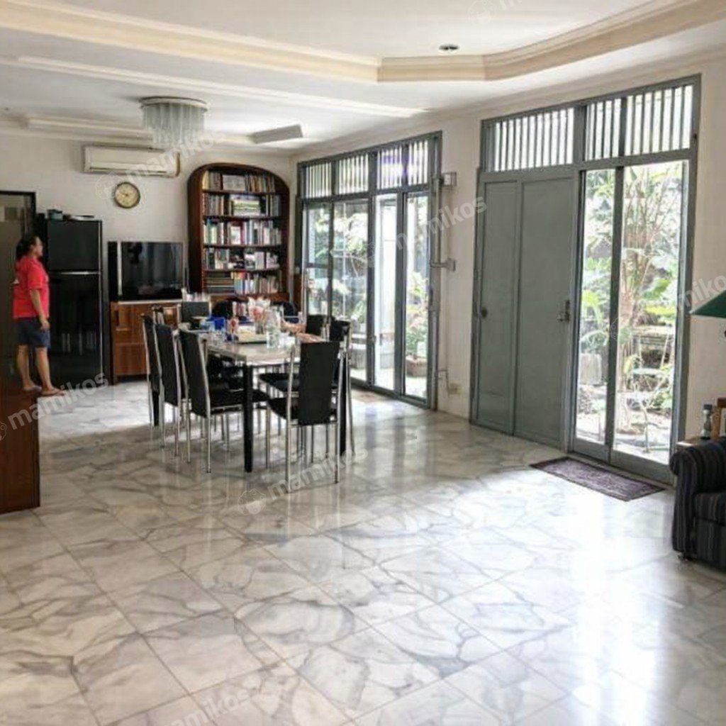 Rumah Sertifikat SHM 9 Kamar Tidur 5 Kamar Mandi patra kuningan Jakarta Selatan - Photo 5
