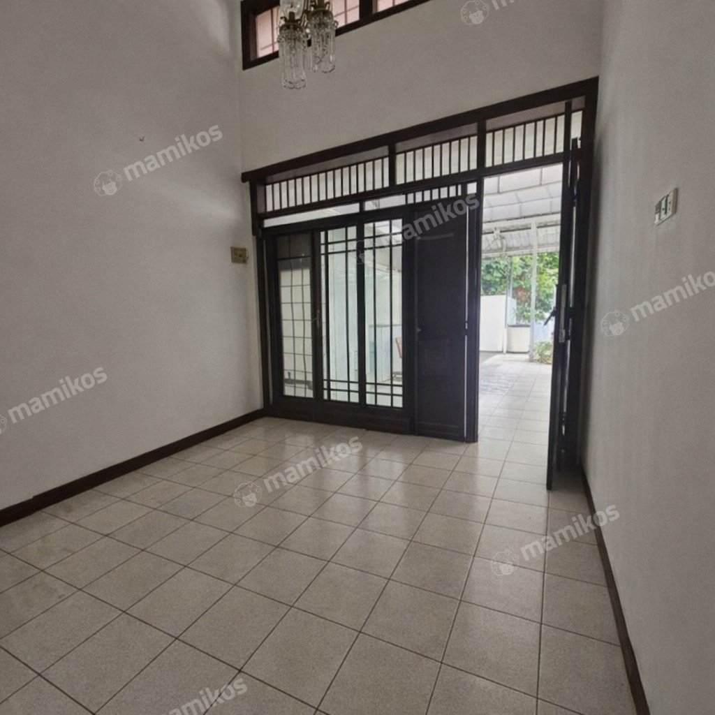 Rumah Sertifikat SHM 4 Kamar Tidur 4 Kamar Mandi Kayu Putih Jakarta Timur - Photo 2
