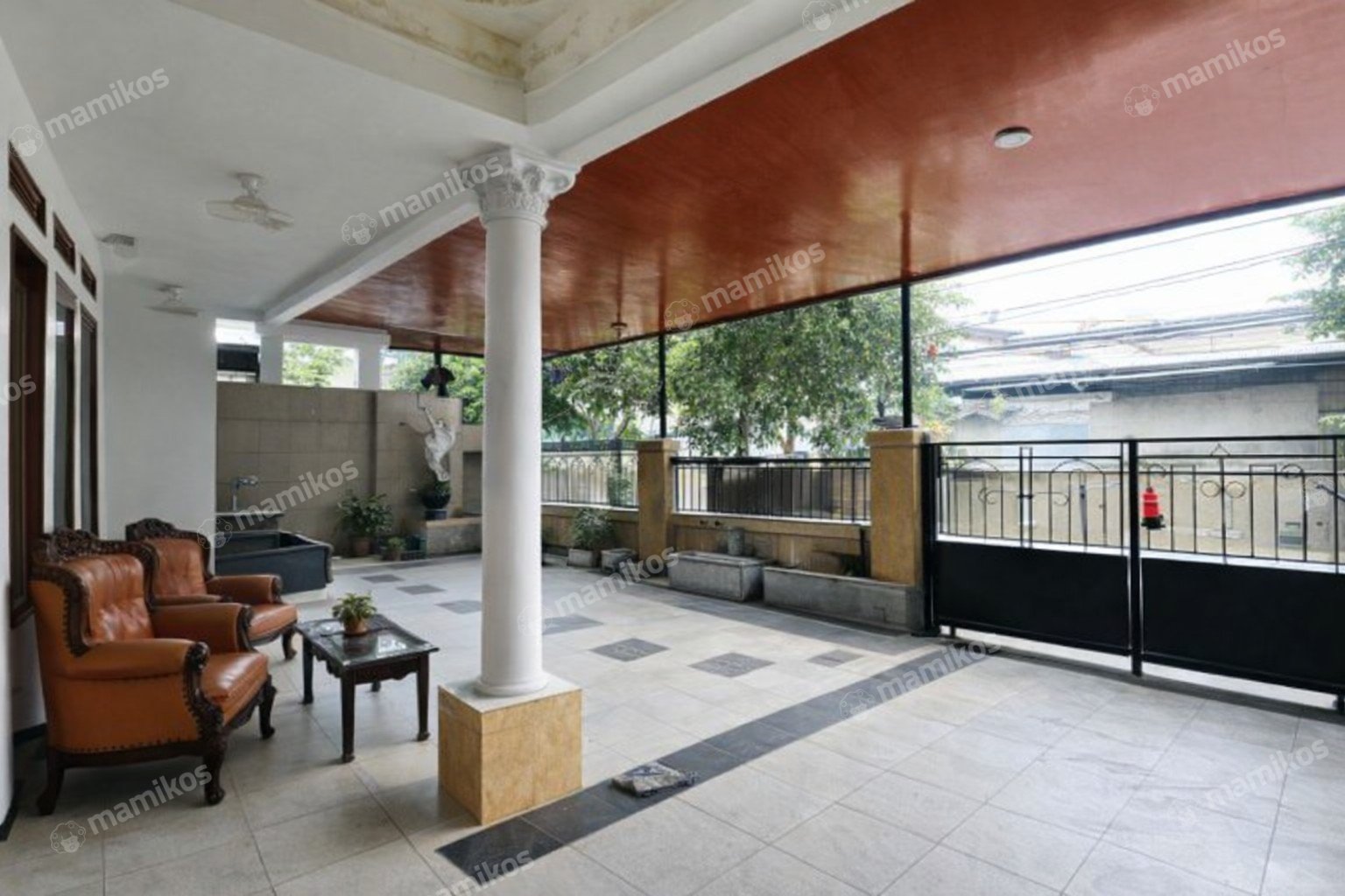 Rumah Sertifikat SHM 5 Kamar Tidur 5 Kamar Mandi Cengkareng Jakarta Barat - Photo 2