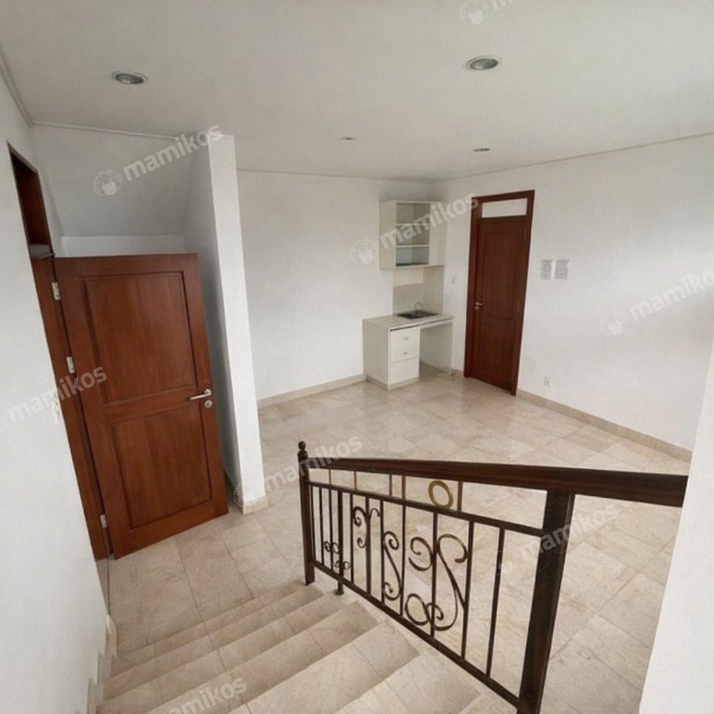 Rumah Sertifikat SHM 6 Kamar Tidur 6 Kamar Mandi Radio Dalam Jakarta Selatan - Photo 2