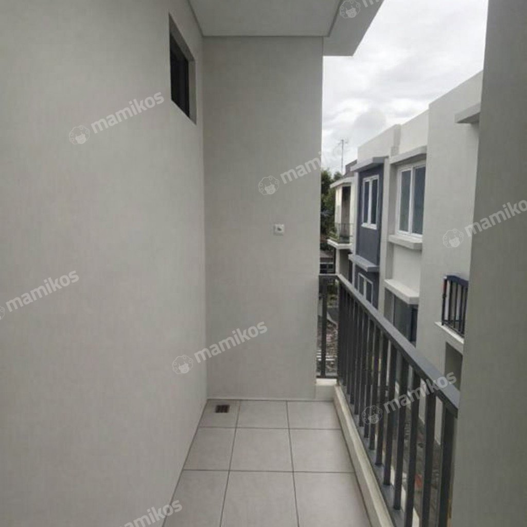 Rumah Sertifikat SHM 2 Kamar Tidur 2 Kamar Mandi Utan Kayu Jakarta Timur - Photo 4