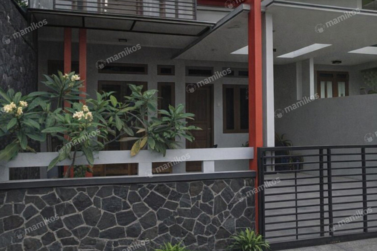 Rumah Sertifikat SHM 3 Kamar Tidur 3 Kamar Mandi Pondok Kelapa Jakarta Timur