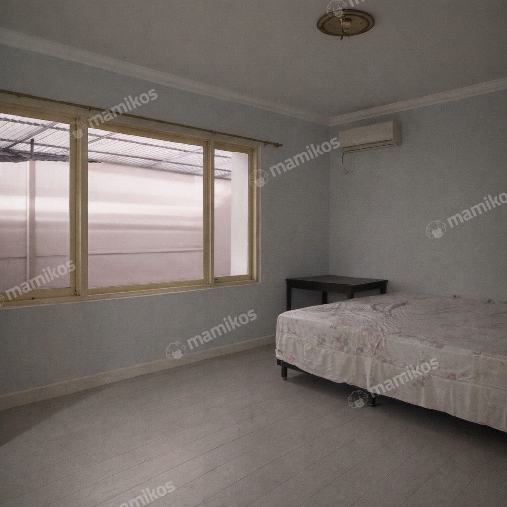 Rumah Sertifikat SHM 4 Kamar Tidur 2 Kamar Mandi Green Ville Jakarta Barat - Photo 5