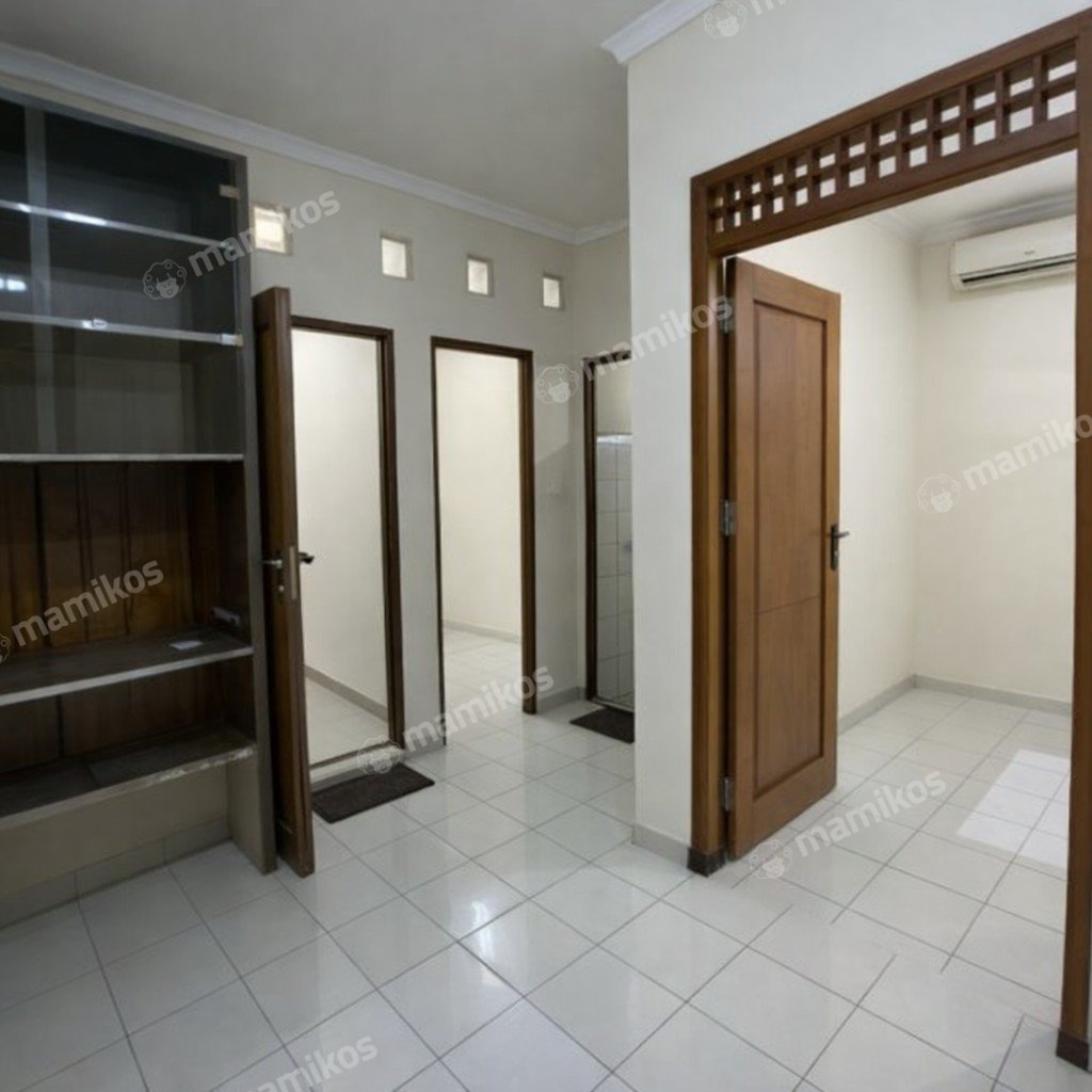 Rumah Sertifikat SHM 4 Kamar Tidur 2 Kamar Mandi Cakung Jakarta Timur - Photo 3