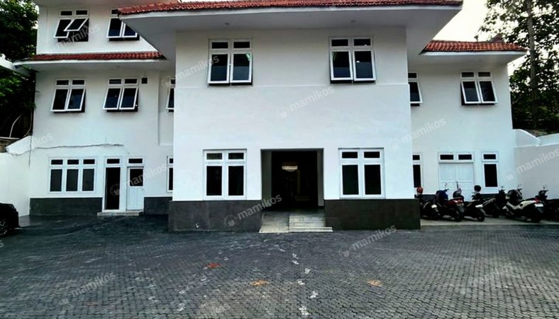 Rumah 6KT 4KM Menteng Jakarta Pusat