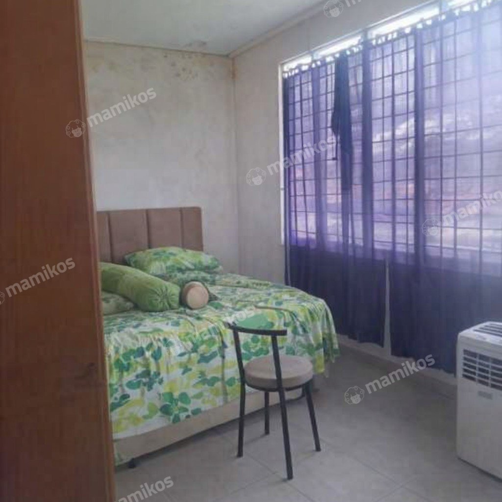 Rumah Sertifikat SHM 7 Kamar Tidur 3 Kamar Mandi Pulomas Jakarta Timur - Photo 4