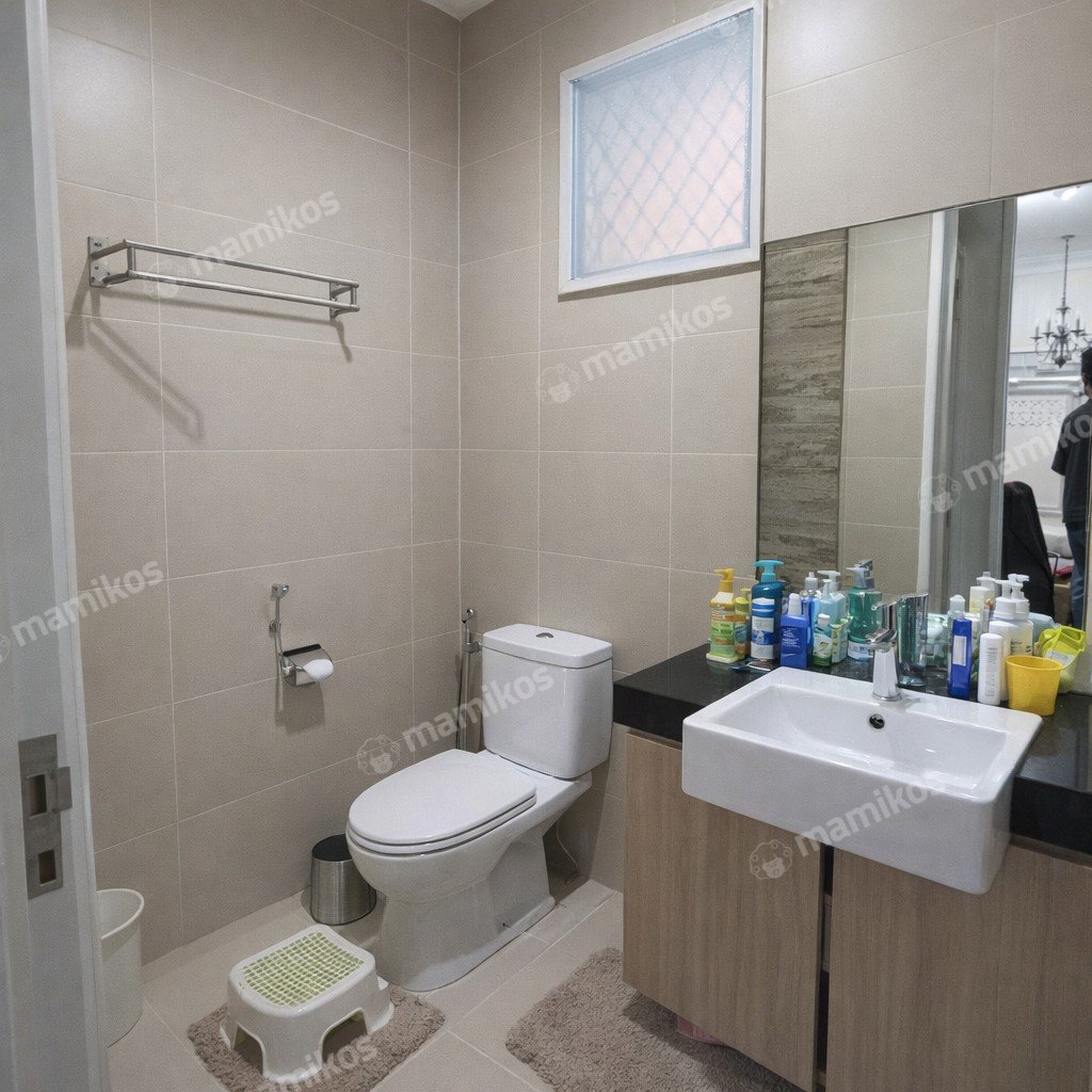 Rumah Sertifikat SHM 4 Kamar Tidur 4 Kamar Mandi Kelapa Gading Jakarta Utara - Photo 2